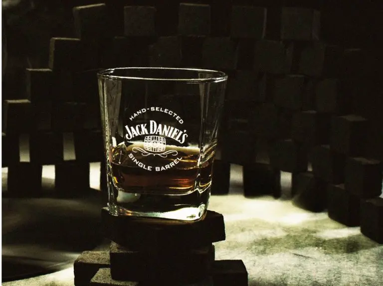 How to Drink Jack Daniel’s The Best Ways for 10 Whiskeys